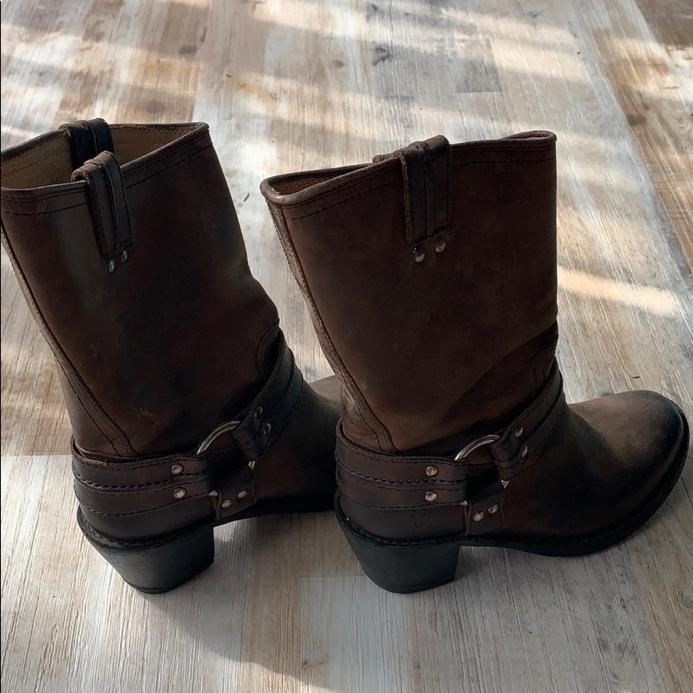 Frye  8.5 boots
